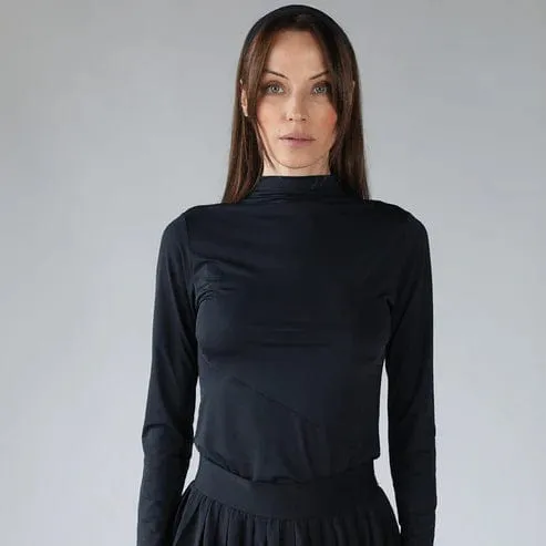 Armateq- Mock Neck Long Sleeve Top