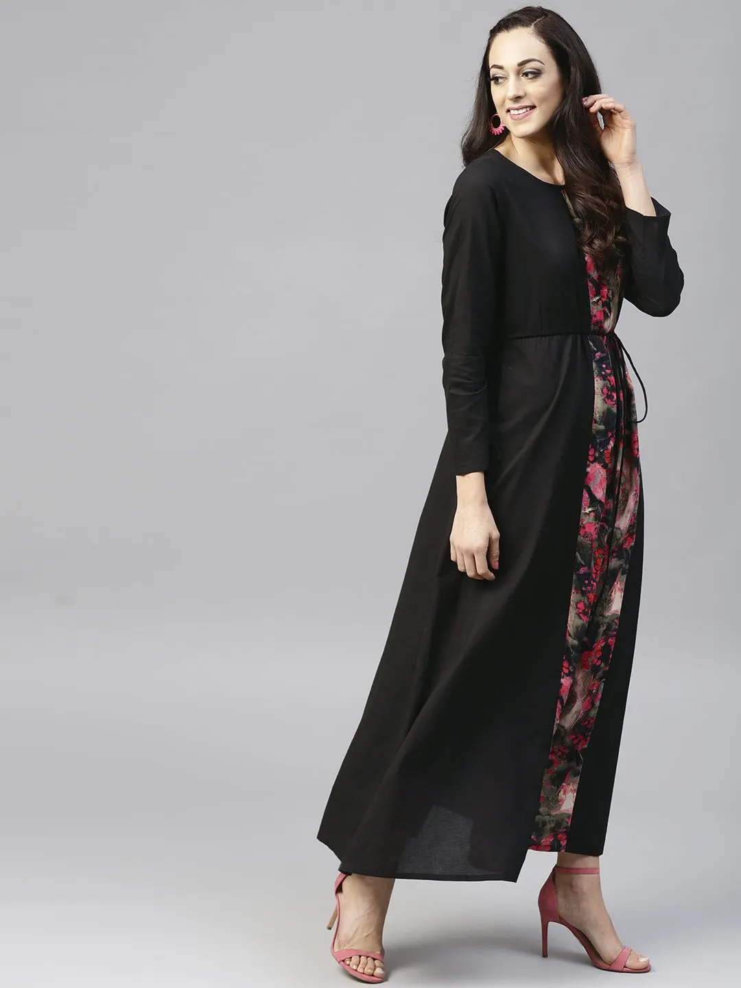 Black Printed Maxi Dress With Round Neck And Full Sleeves