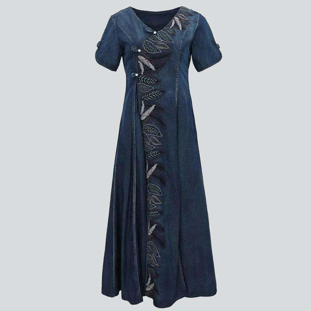 Embroidered bell-shaped jean dress