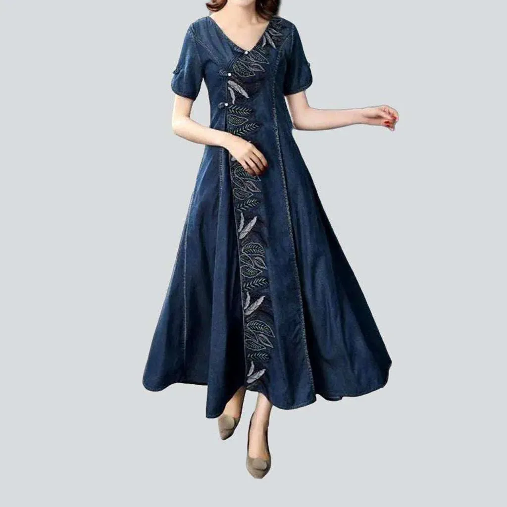 Embroidered bell-shaped jean dress