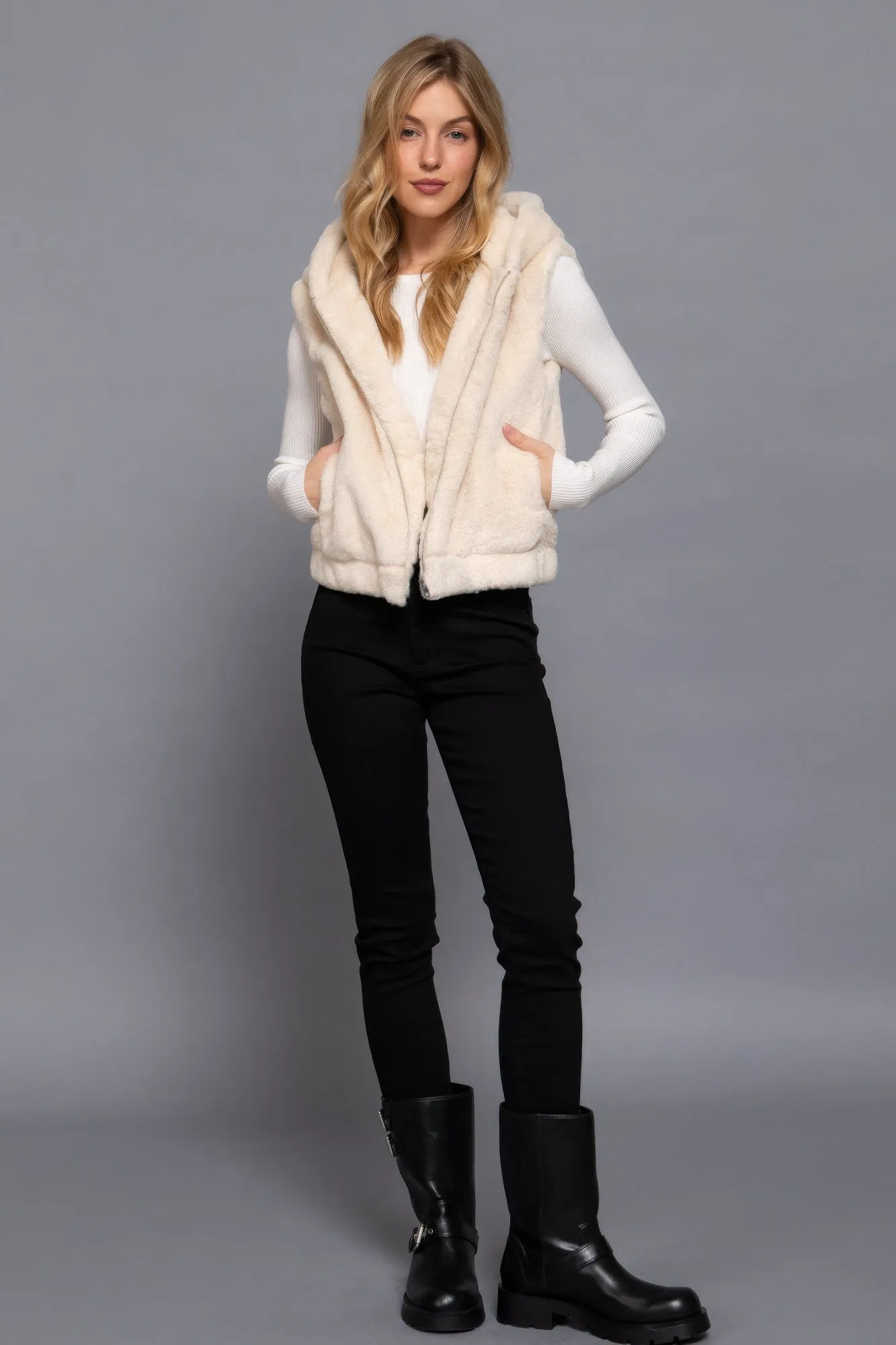 Hot Girl Frostee Faux Fur Hooded Vest In Vanilla Cream