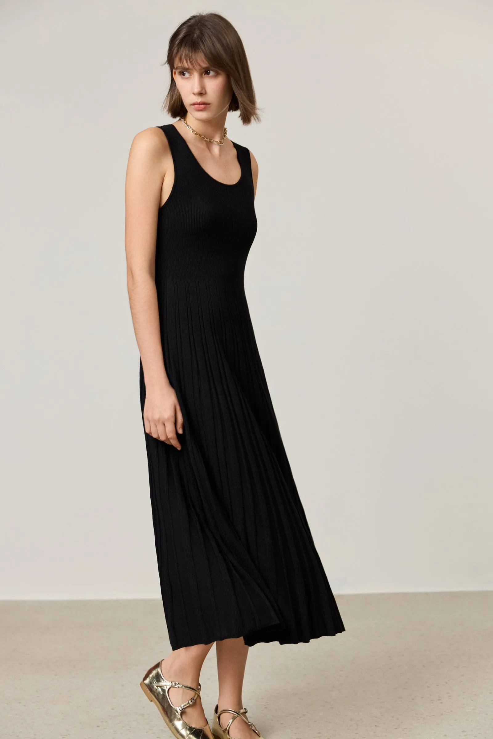 LILY Slim Fit Black Slip Dress