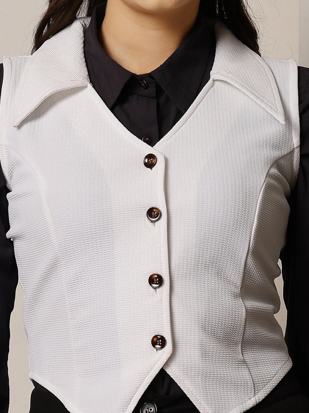 Style Quotient Women White Fitted Sleeveless Waistcoat