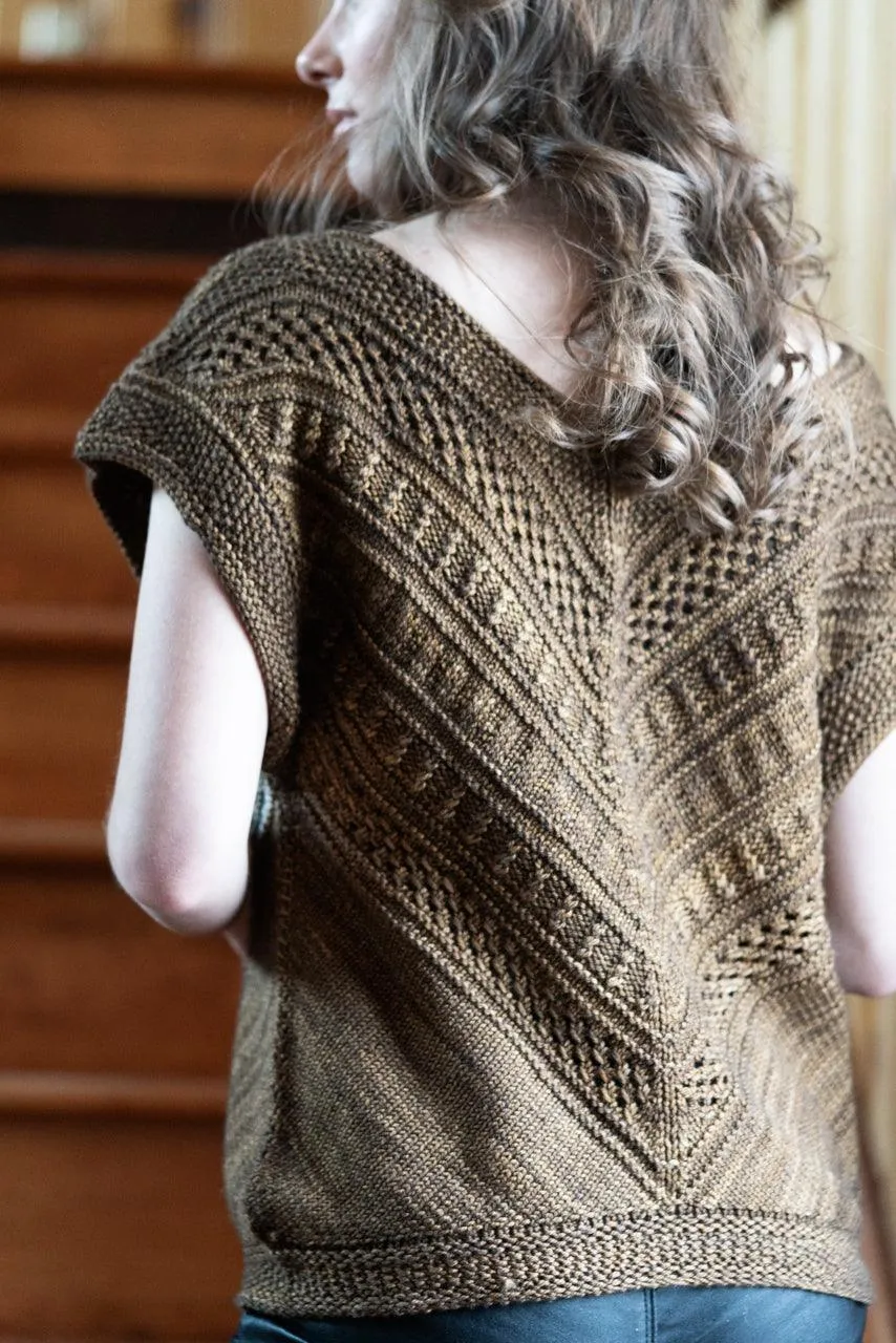 V-Vest Unisex | Knitting pattern and knitting kits