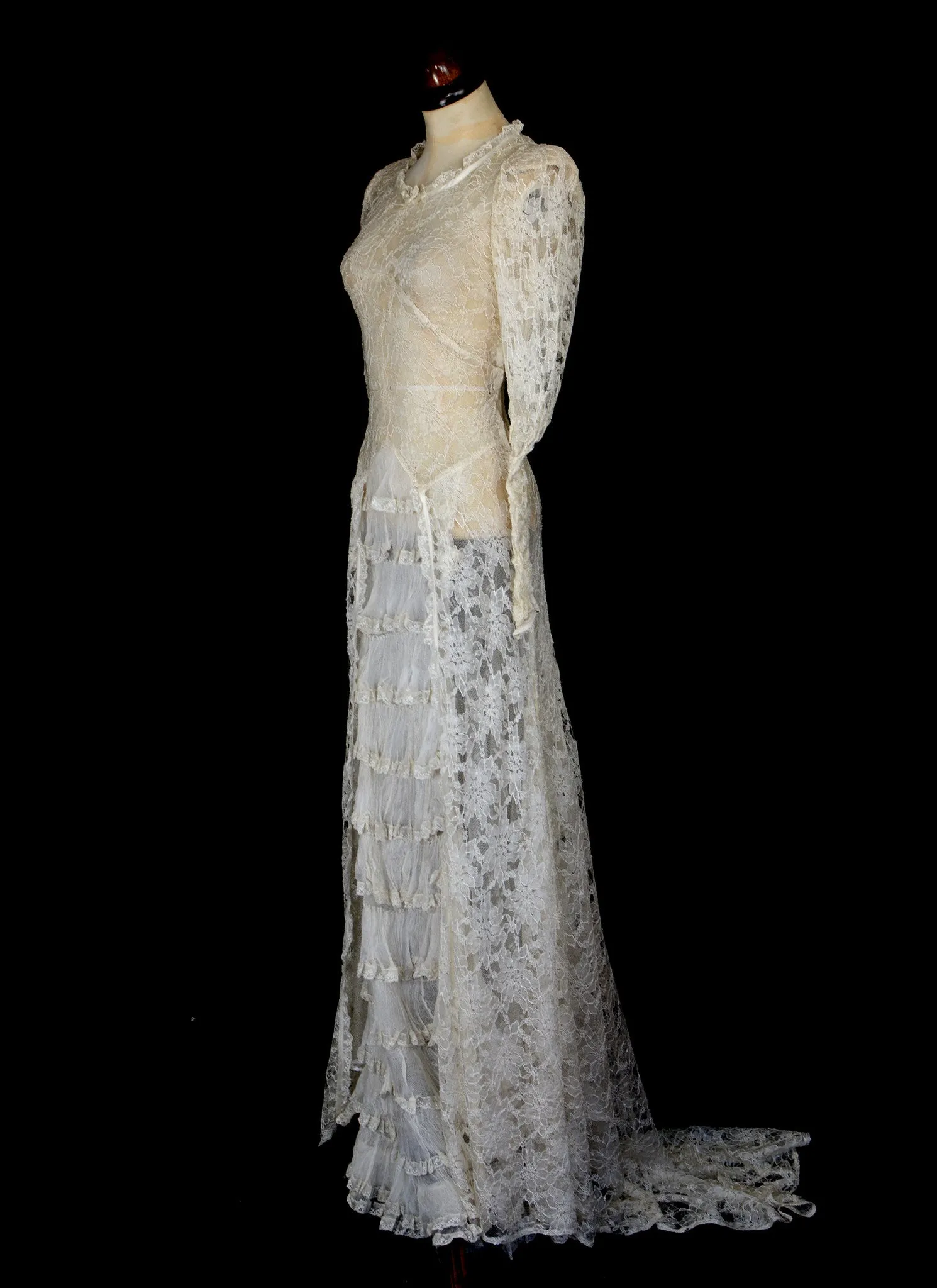 Vintage 1930s Lace Wedding Dress