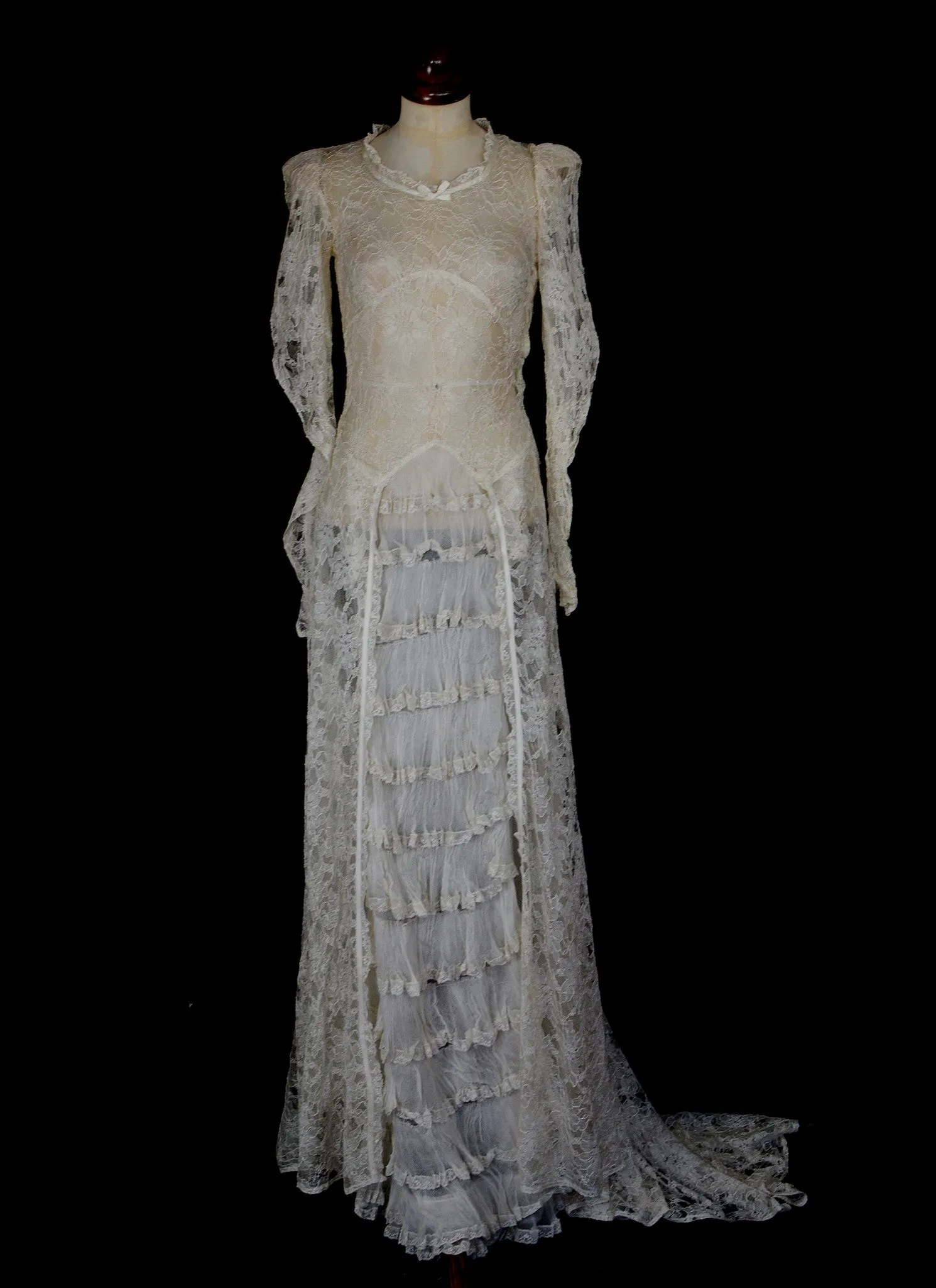 Vintage 1930s Lace Wedding Dress